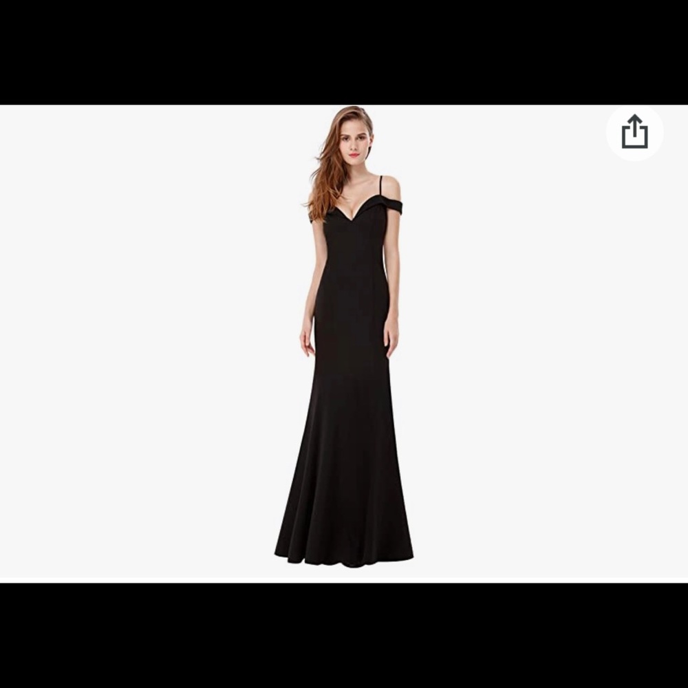 Off the shoulder maxi dress. New with tags. Size 4